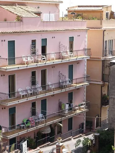 Hotel Natalina Taormina 2*,