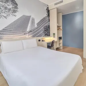 Cenisio Garibaldi 3* Milan
